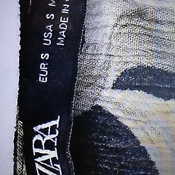 Zara ladies top black, yellow and green small - Picture 4 of 4